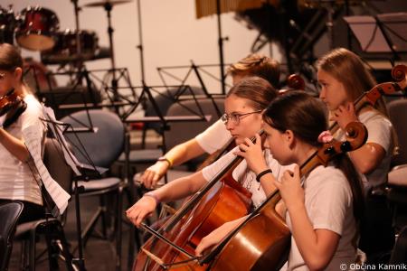 Koncert orkestrov in pevskega zbora Glasbene šole Kamnik  (27)